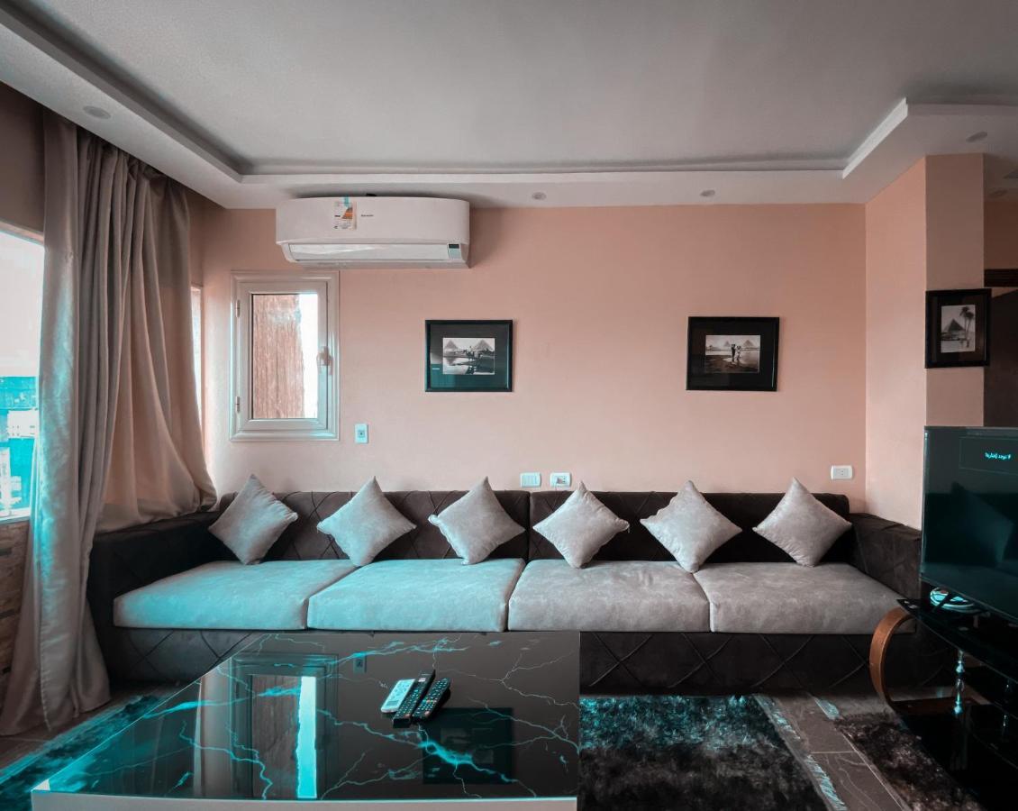 Pyramids Musem Apartment Nazlet el Simman ภายนอก รูปภาพ