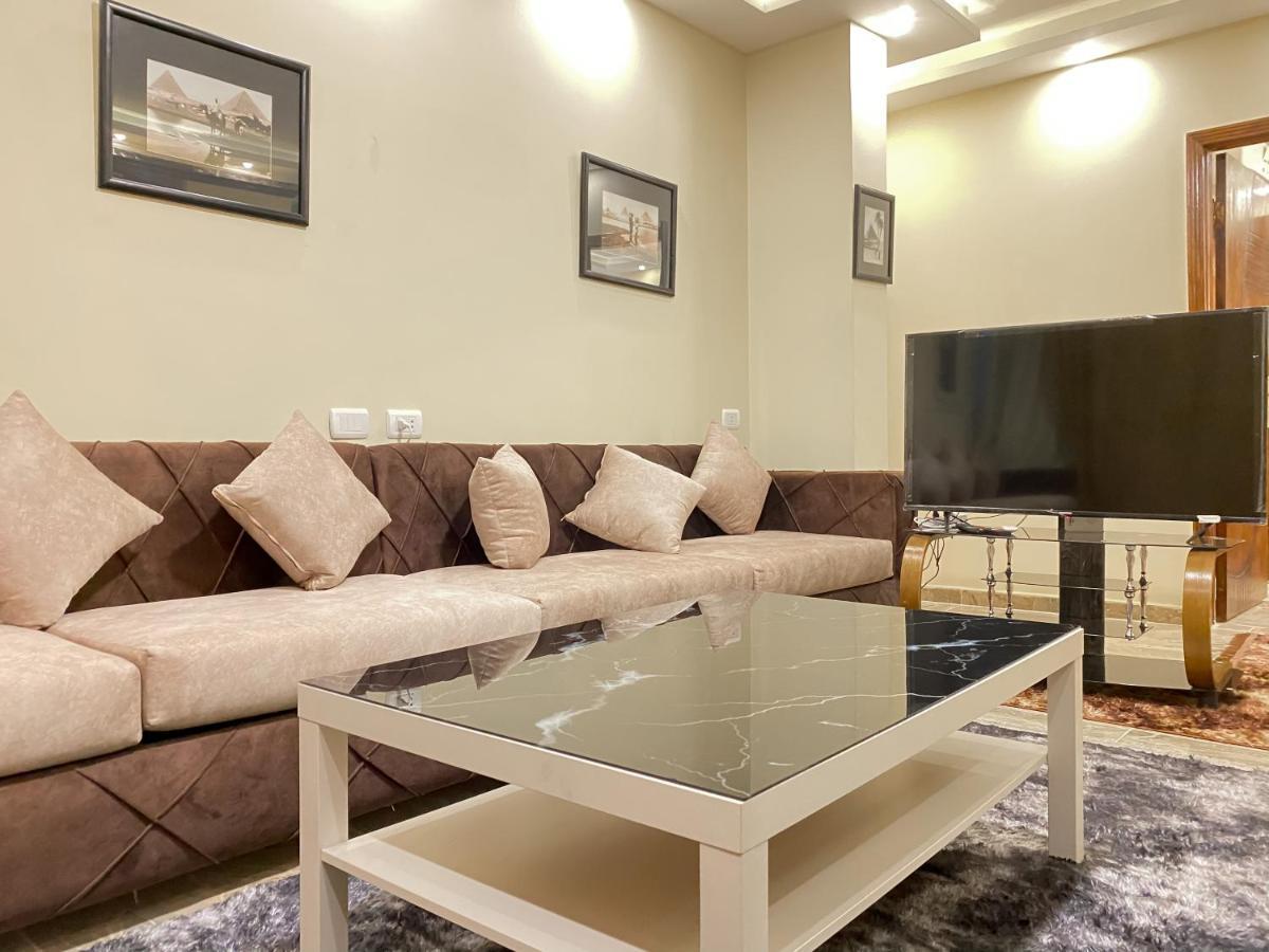 Pyramids Musem Apartment Nazlet el Simman ภายนอก รูปภาพ
