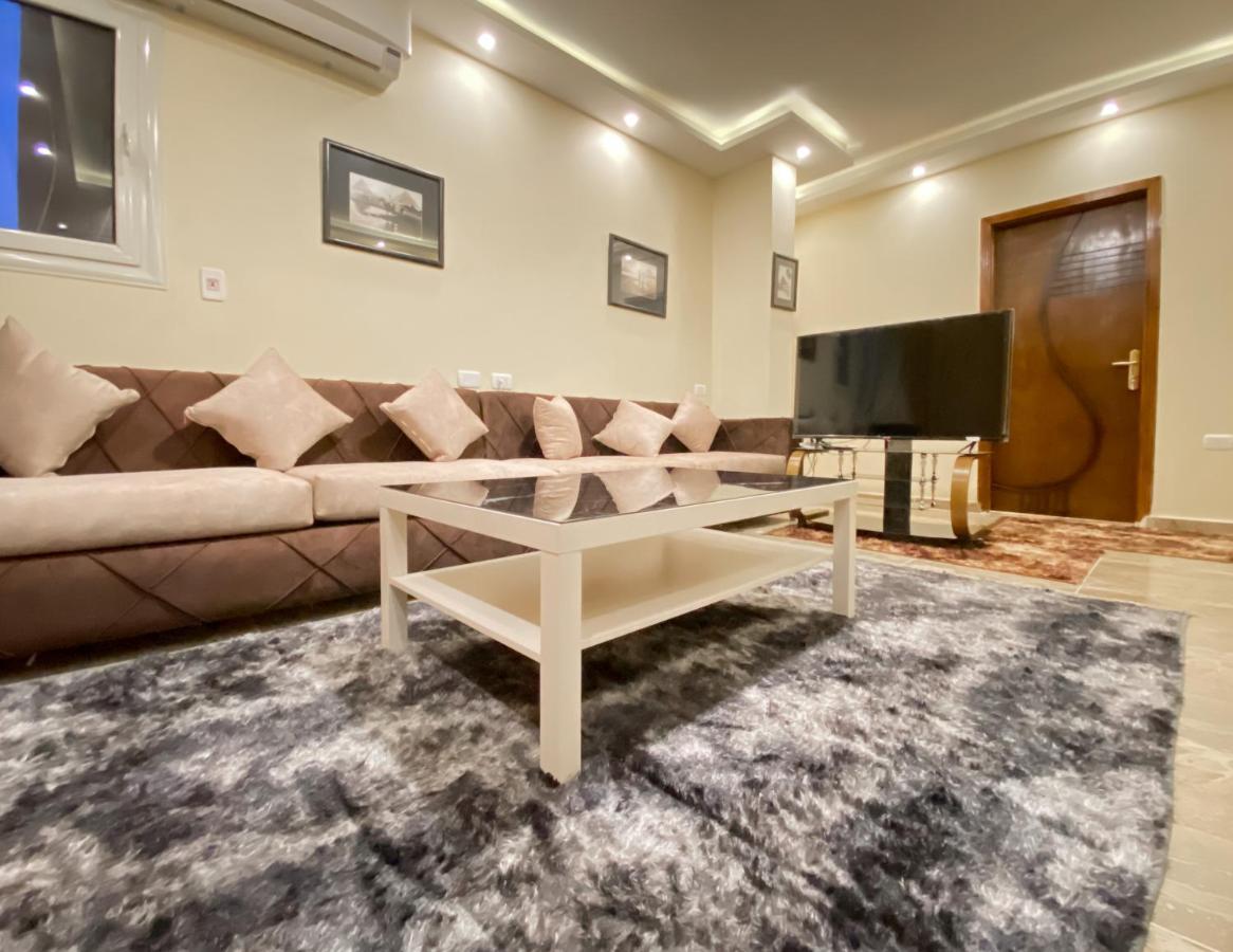 Pyramids Musem Apartment Nazlet el Simman ภายนอก รูปภาพ