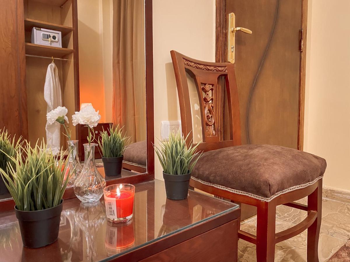 Pyramids Musem Apartment Nazlet el Simman ภายนอก รูปภาพ
